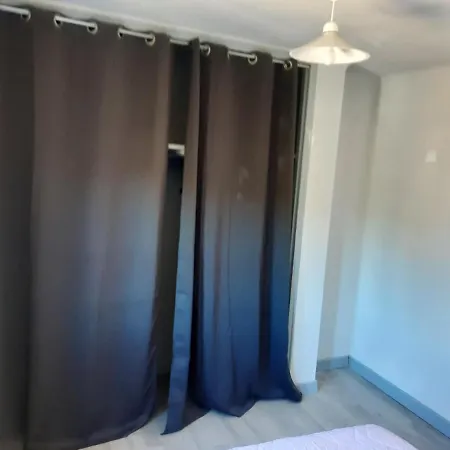 De 2 Chambres A Figeac