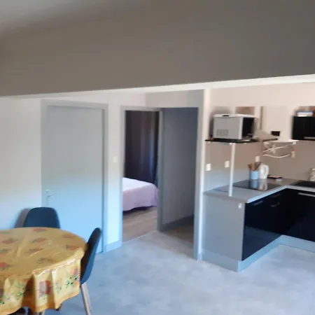 De 2 Chambres A Apartment Figeac